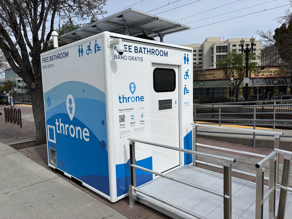 JohnWoodell's tweet image. Wow, this free bathroom at the @RedwoodCity @Caltrain station is so nice. You just send a text message to and the door opens.
