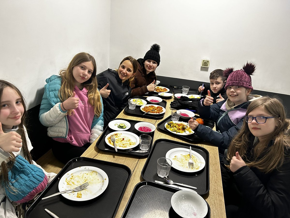 Mrs Kilpatrick (@kilpatrickdonna) on Twitter photo We have all had a lovely dinner and going to get ready for our evening activity of Around The World! So impressed by the lovely manners our children are showing! <a href="/WhitecrossPS/">Whitecross PS</a> <a href="/MrsThomsonWPS/">Emma Thomson</a> We have all had a lovely dinner and going to get ready for our evening activity of Around The World! So impressed by the lovely manners our children are showing! <a href="/WhitecrossPS/">Whitecross PS</a> <a href="/MrsThomsonWPS/">Emma Thomson</a>