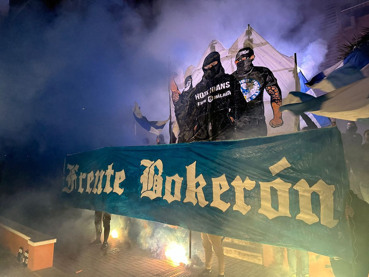 CurvaSurGranada's tweet photo. Granada siempre estará con nuestros hermanos de Málaga.
Fuerza sancionados FB86.
Ultras libertad. https://t.co/JbxXdok6m8