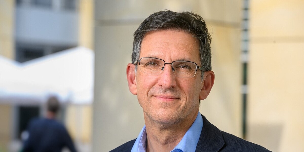 Cell Therapy News (@celltherapynews) on Twitter photo A new #review from the <a href="/VallierLab/">ludovic vallier</a> at <a href="/ChariteBerlin/">Charité - Universitätsmedizin Berlin</a> discusses the advantages and drawbacks of distinct cell sources and the relative strategies to address different therapeutic needs in distinct #LiverDiseases.
Learn more: go.nature.com/4bCzMgw A new #review from the <a href="/VallierLab/">ludovic vallier</a> at <a href="/ChariteBerlin/">Charité - Universitätsmedizin Berlin</a> discusses the advantages and drawbacks of distinct cell sources and the relative strategies to address different therapeutic needs in distinct #LiverDiseases.
Learn more: go.nature.com/4bCzMgw
