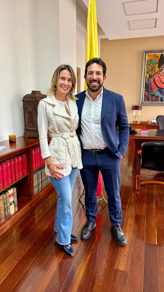 Lina María Barrera (@linabarrerar) on Twitter photo Un honor y privilegio haber trabajado durante mi gestión como presidente de ENTerritorio con el ministro <a href="/diegoguevaro/">Diego Guevara</a>, un gran ser humano y profesional que impulsó nuestro trabajo para consolidarnos como referentes en la transformación de Colombia. Éxitos en sus nuevos proyectos Un honor y privilegio haber trabajado durante mi gestión como presidente de ENTerritorio con el ministro <a href="/diegoguevaro/">Diego Guevara</a>, un gran ser humano y profesional que impulsó nuestro trabajo para consolidarnos como referentes en la transformación de Colombia. Éxitos en sus nuevos proyectos