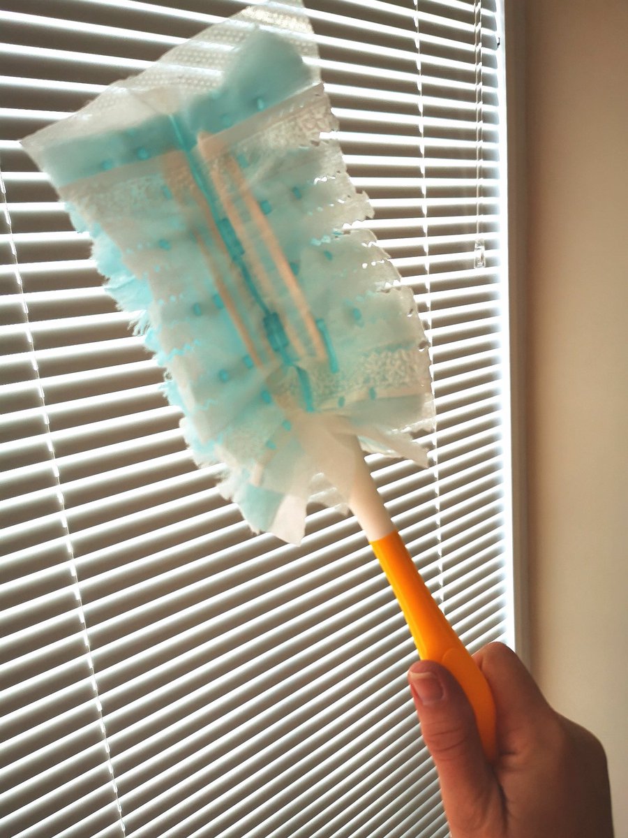 SkinnyLynne2 tweet media