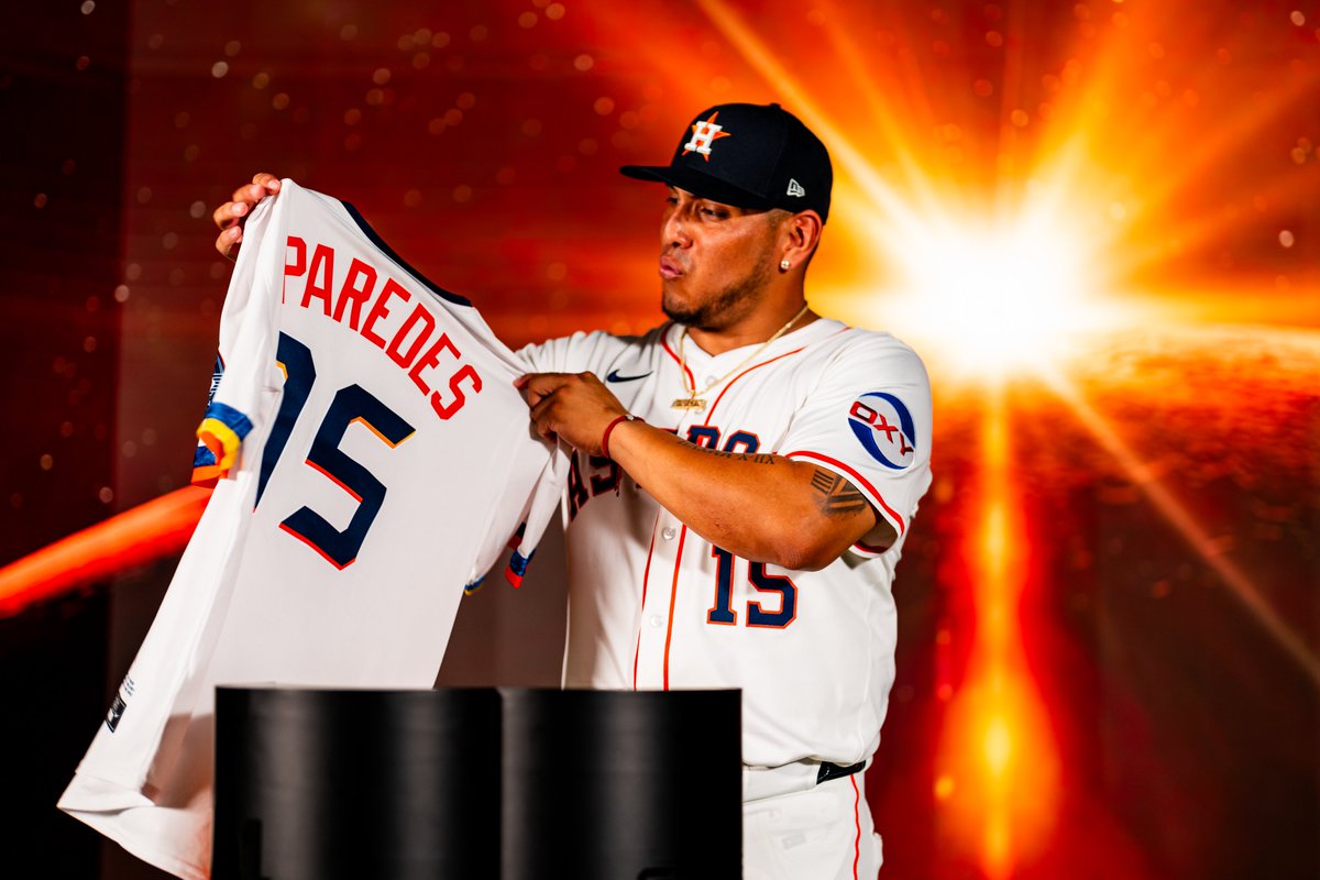 astros's tweet photo. The Big Reveal. 

#TheNextFrontier https://t.co/2COYzrqq5P