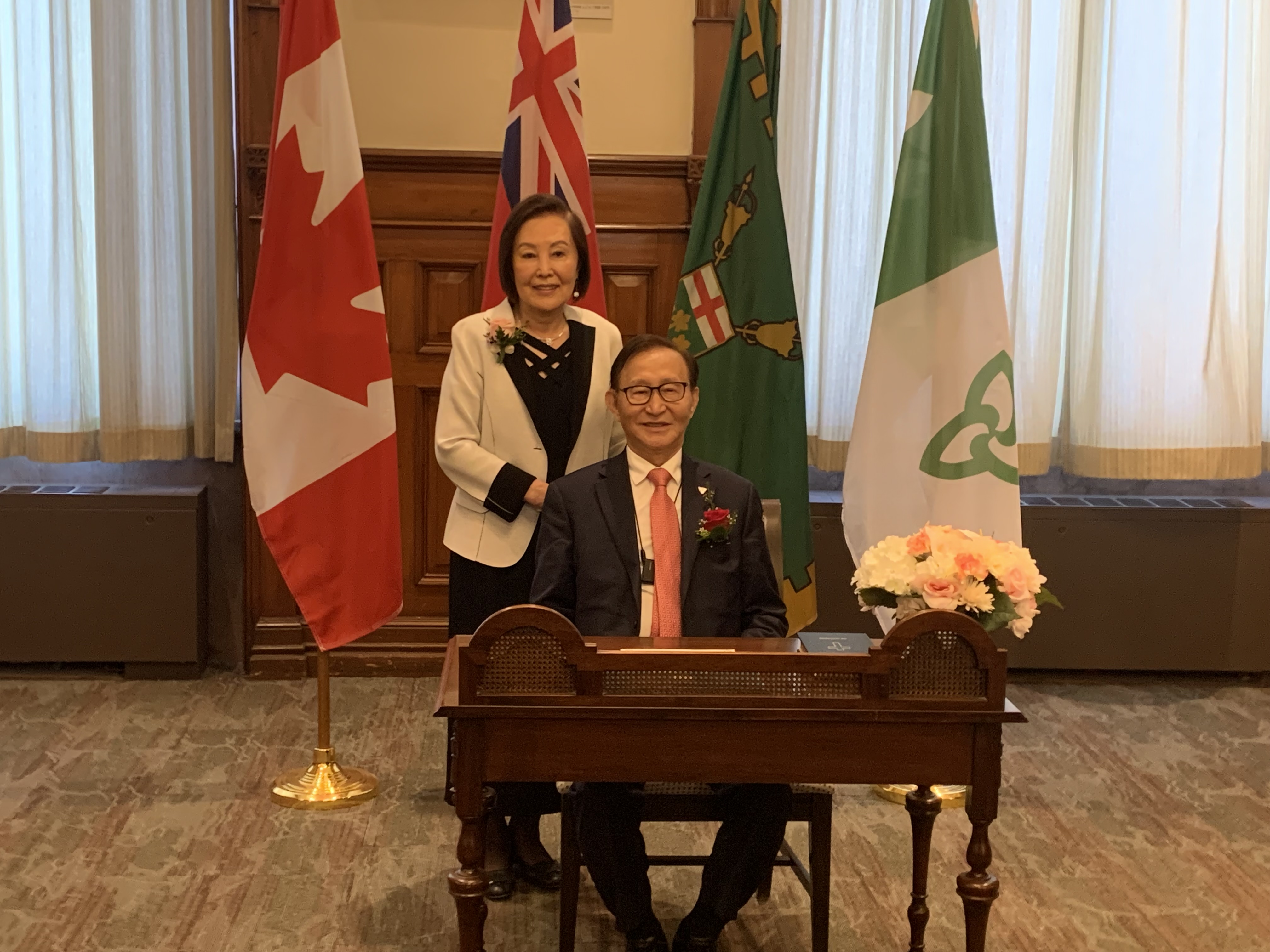 GmbPNeBXAAAViDd?format=jpg&name=4096x4096