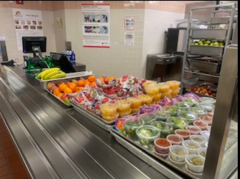 CCPSFoodandNutrition (@ccpsfoodservice) on Twitter photo Look 👀 at that BEAUTIFUL 🌈 of fresh fruits and veggies over <a href="/CPBarnhartES/">Barnhart Elementary</a> !!
#FeedingTheFuture Look 👀 at that BEAUTIFUL 🌈 of fresh fruits and veggies over <a href="/CPBarnhartES/">Barnhart Elementary</a> !!
#FeedingTheFuture
