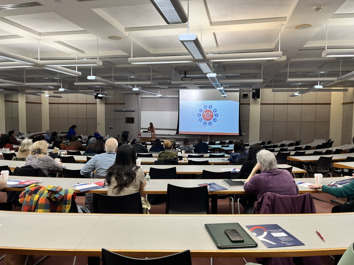 TheOfficeCARES's tweet image. Earlier this month we got to attend CASA’s “Getting it Done” conference. @span_lab_run PI,Dr. Smith, gave an interesting talk about how predictability and safety shape children’s experiences of adversity!!