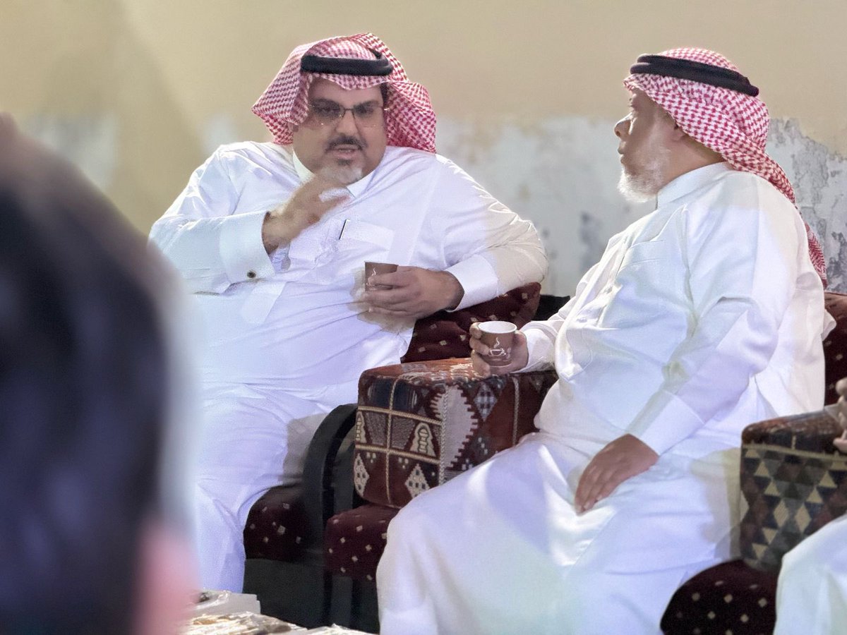 deafclub013's tweet photo. يُسعدنا ويشرّفنا في نادي الصم بالمنطقة الشرقية استقبال الدكتور بدر البصيص في زيارته الكريمة لنا، حيث نثمّن دعمه الكبير لشباب الصم واهتمامه بتطوير قدراتهم وتمكينهم في المجتمع. حضوركم دكتور بدر يُعزّز مسيرتنا ويُلهِم شبابنا لمزيد من العطاء والنجاح.
. https://t.co/PmnaEqqwCx