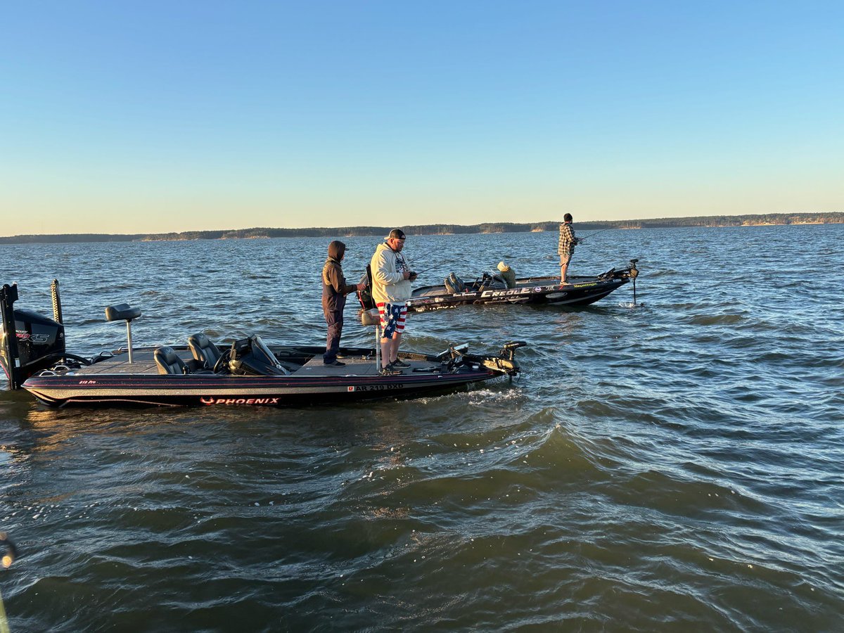WarriorBonfire's tweet photo. Gratitude Runs Deep at the Lake Sam Rayburn Fishing Retreat this past weekend! Purple Heart veterans enjoyed a well-deserved break, great company, and some serious fishing all thanks to our volunteers, donors, and especially our fishing guides!
#WarriorBonfire #Gratitude #bass https://t.co/gFYmoq9jrk
