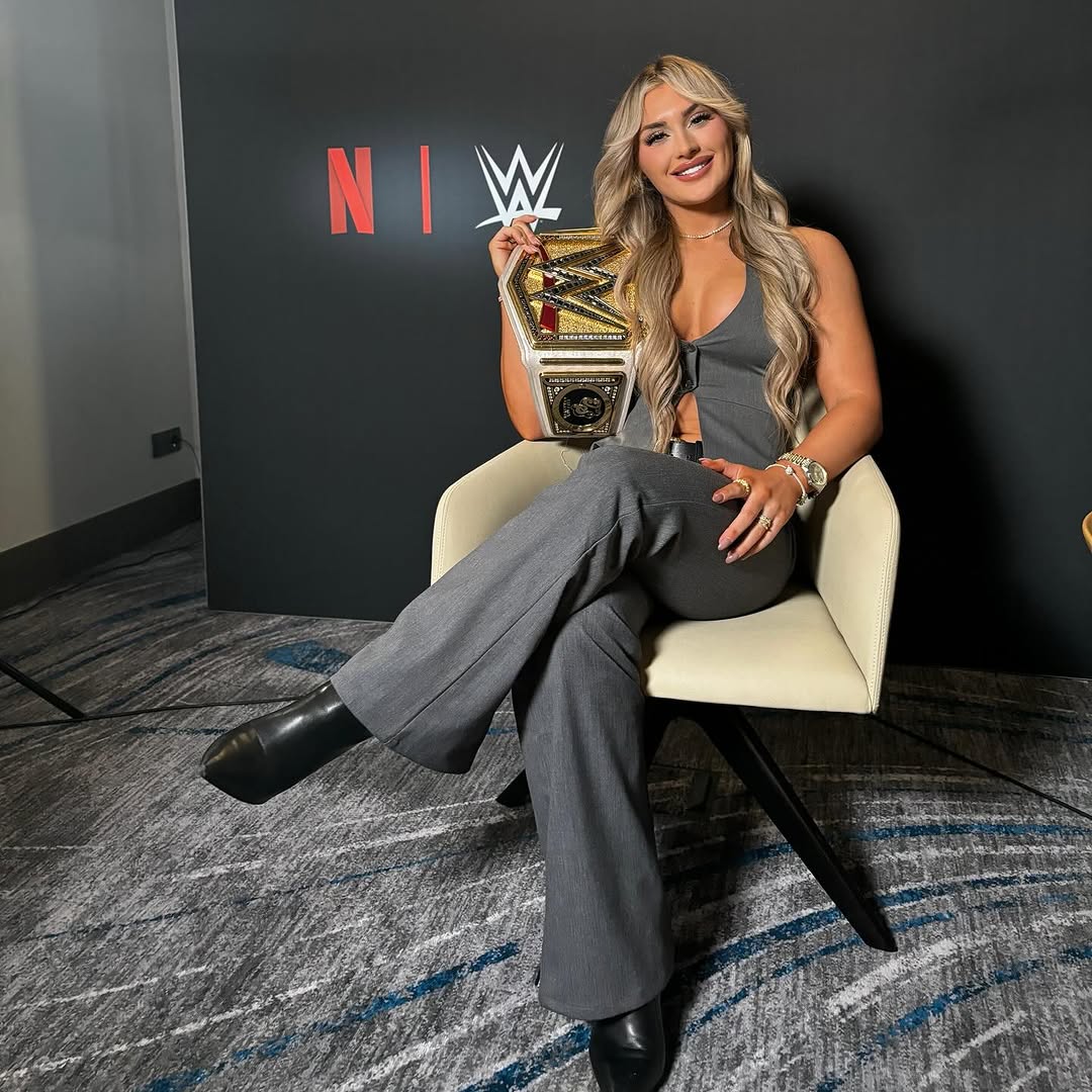 Poppy_Effect's tweet image. As we get closer to Wrestlemania, and we're all picking sides I've definitely chosen a mine. We will be walking out of the main event with the belt and it will still be Tiffy Time!! #TiffyGang #TiffyTime #TiffanyStratton