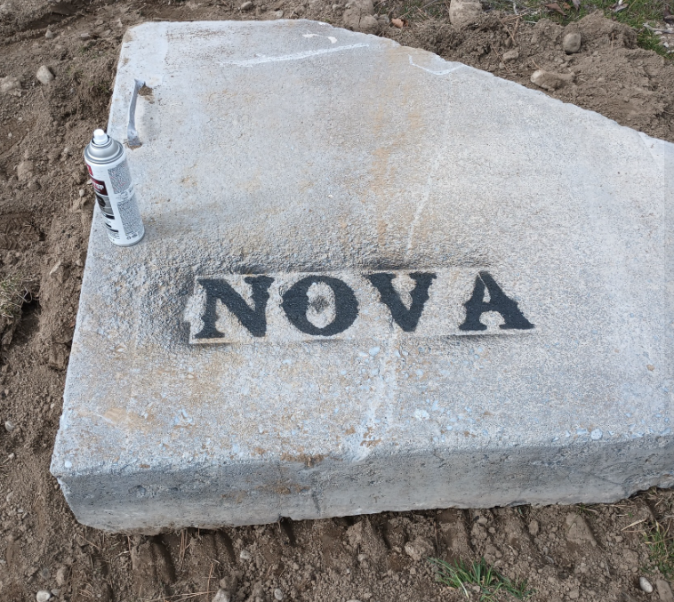 SkunkleJohn's tweet photo. I painted the headstone for my sweet bulldog Nova today. Im still in a state of shock and cant make my eyes stop leaking. She was the best friend I ever had. https://t.co/x2gUGcK287