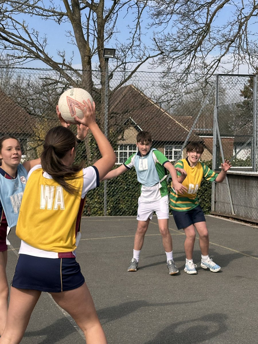 Claires Court Senior Girls tweet media