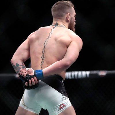 FightGameCenter's tweet photo. #NewProfilePic
Just reminiscing on an unforgettable moment. What a night, what a card #UFC205 #ChampChamp #ConorMcGregor https://t.co/8Swt70z6kZ