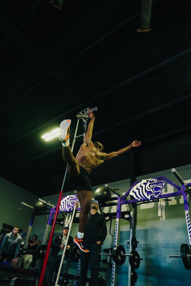 Josiah Johnson tweet media