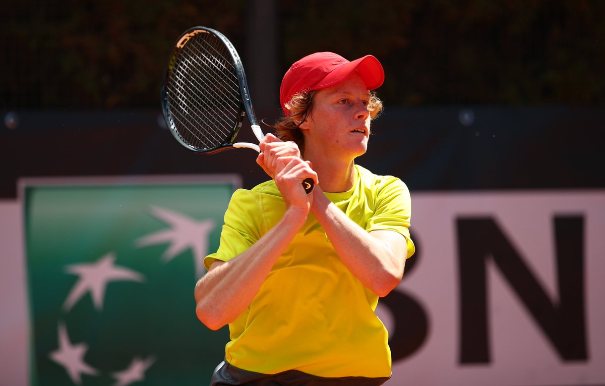 teozorzoli's tweet photo. Unici italiani a vincere all'esordio 1000 da teenager

#Sinner - Roma 2019 vs Johnson (17 anni e 269 giorni)
#Cinà - Miami 2025 vs Comesana (17 anni e 354 giorni) https://t.co/2dSpUZrJ2n