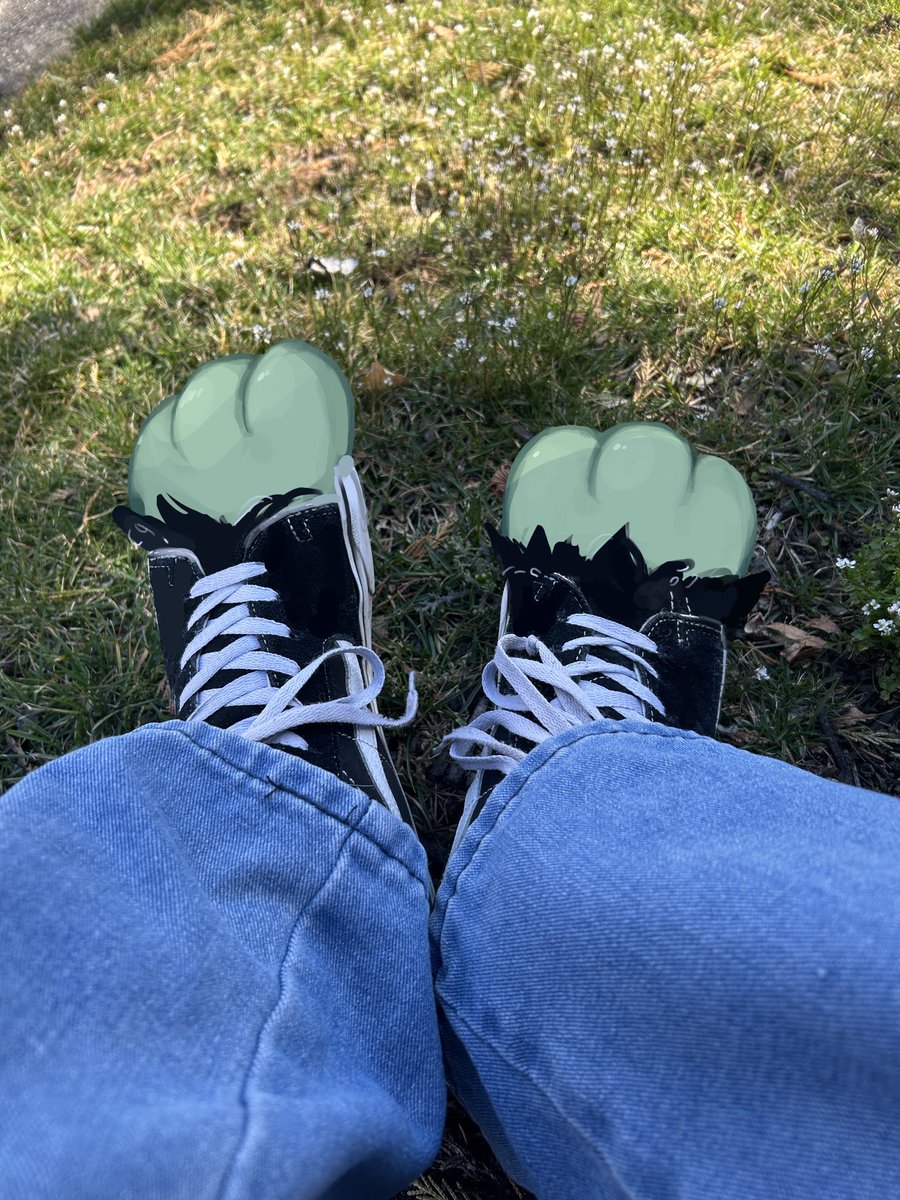 tunafrsh's tweet image. dude