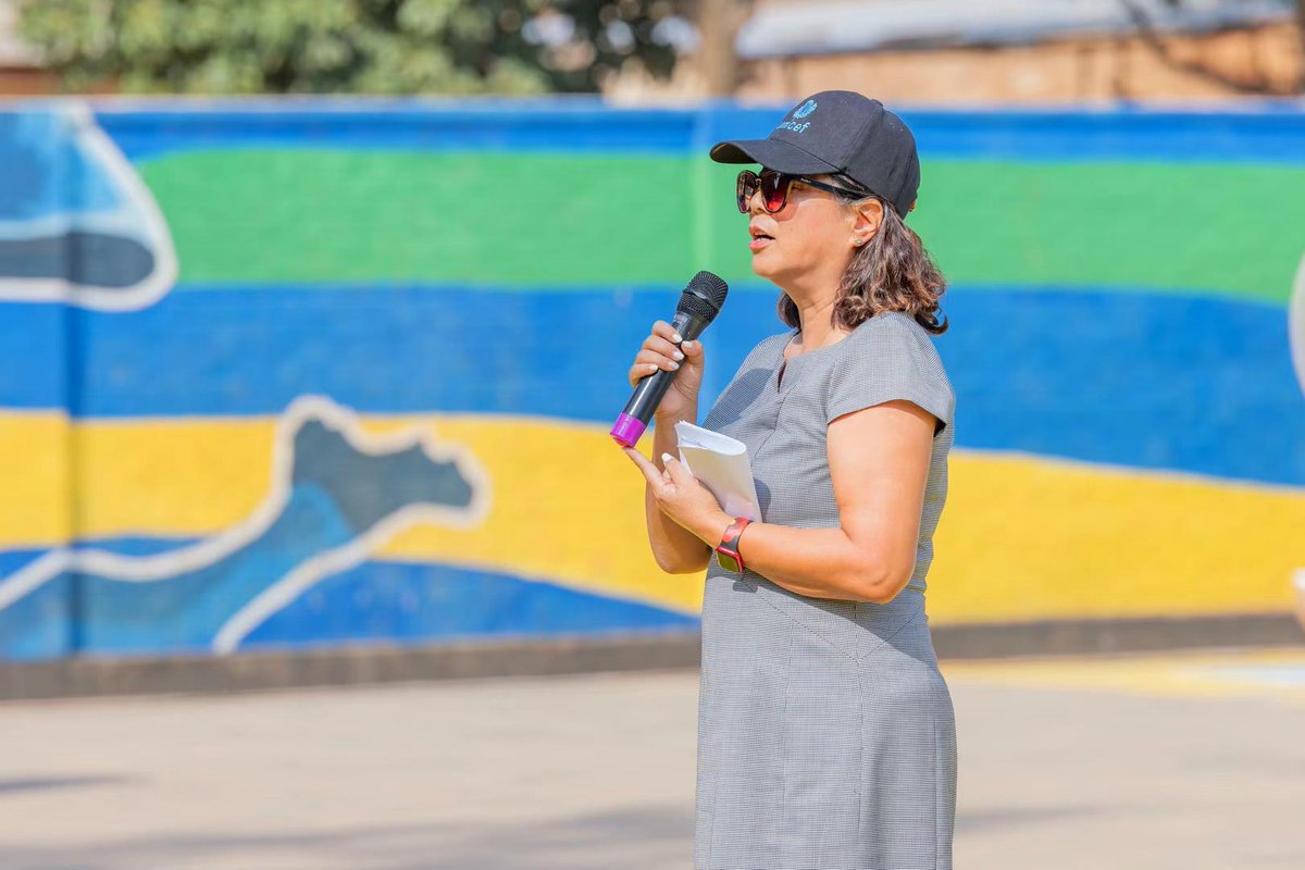 Min_Yuan_'s tweet photo. Good Bye #Rwanda! It has been such a pleasant journey to spend three years in this beautiful country, meet so many friends, and have the opportunity to serve children in Rwanda #OneEggPerChildEveryDay #Ingazi #GreenRaising. Thanks so much to everyone! ☺️ https://t.co/9MmVL1oi7s