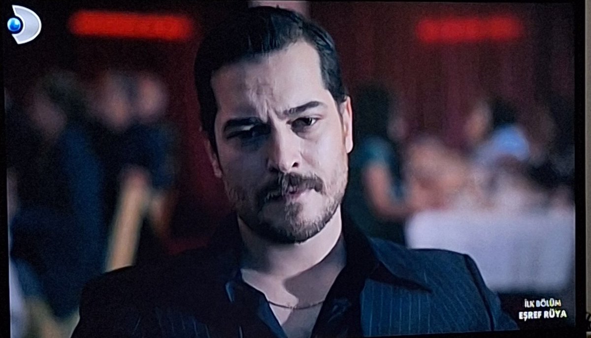 bu devirde sadece uzaktan birkaç kez gördüğü birine o kadar zaman sadık kalmak her yiğidin harcı değil işte
#ÇağatayUlusoy #EşrefRüya