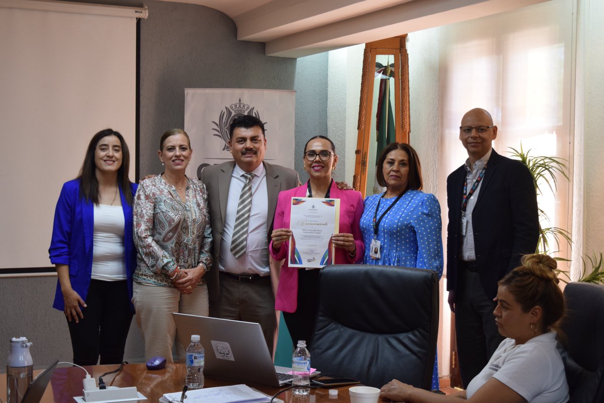 dpedgo's tweet image. La @dpedgo a través de la @CedhDurango, impartió capacitación al personal, con el tema “Derechos Humanos y Trato Digno”
El objetivo es establecer relaciones satisfactorias que estén basadas en la consideración, la empatía, la dignidad, el reconocimiento mutuo y la igualdad.
