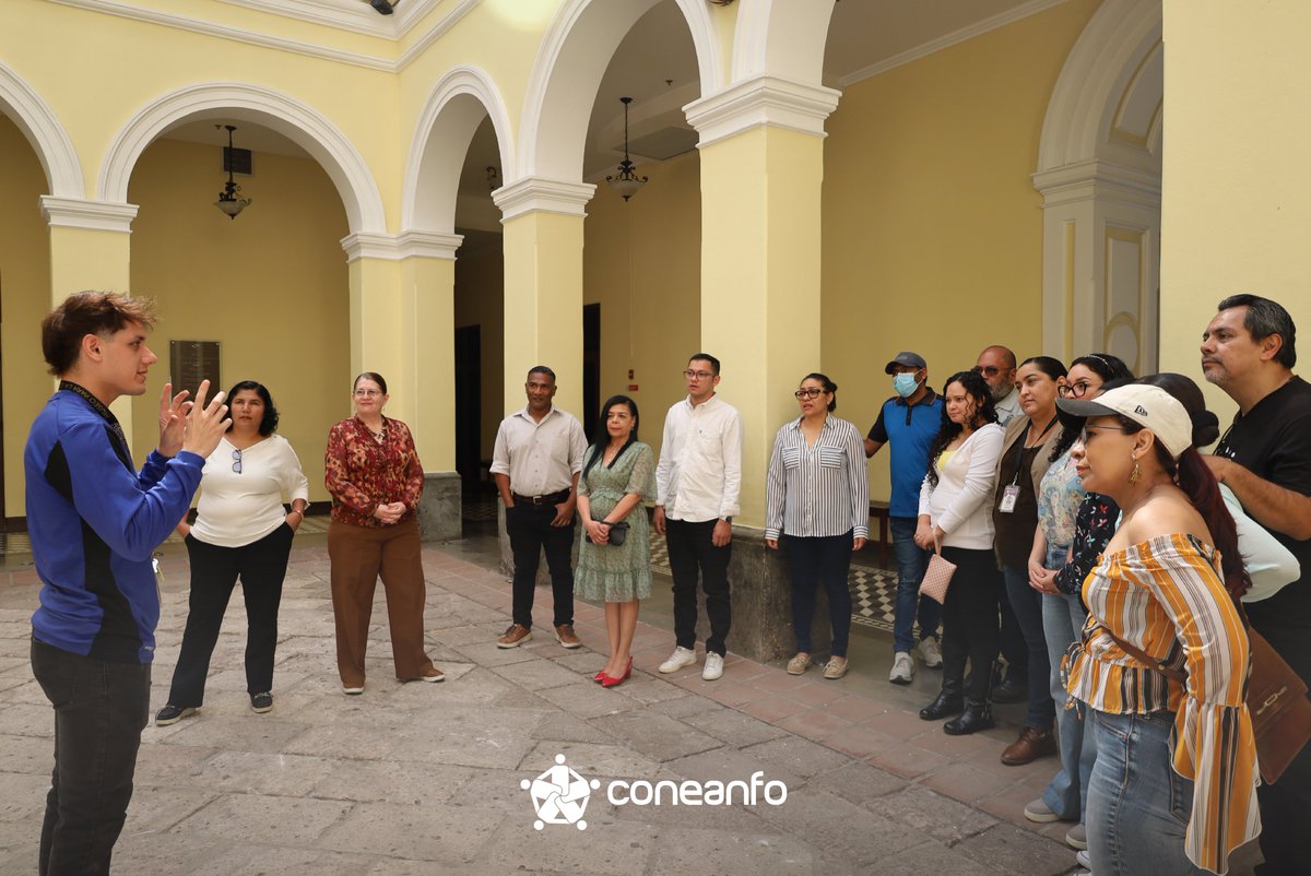 coneanfo_hn's tweet photo. 🏛️👨‍👦 En el Día del Padre, el equipo de CONEANFO recorrió el @minhonduras , resaltando la importancia de conocer nuestra historia y el papel clave de los padres en las culturas de Honduras. ¡Honramos su legado! 💙 #IdentidadNacional #DíaDelPadre https://t.co/ZR9ww7IpZo