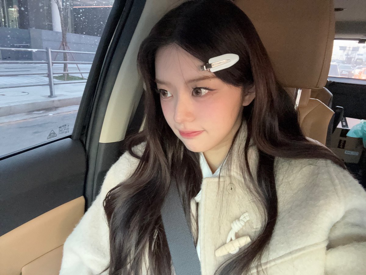 minju pics tweet media