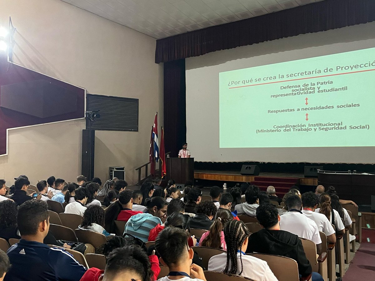 UCLVCU's tweet photo. 🤓🇨🇺 Concluye la Asamblea #PostXCongreso de la @FEU_UCLV, un espacio en el que se revisó el funcionamiento de la organización aquí desde la cita nacional de 2022 hasta la fecha, con la presencia de autoridades del Partido y la UJC a diferentes instancias.
#DeRegresoALaBrigada https://t.co/4Pc7CpLfvC