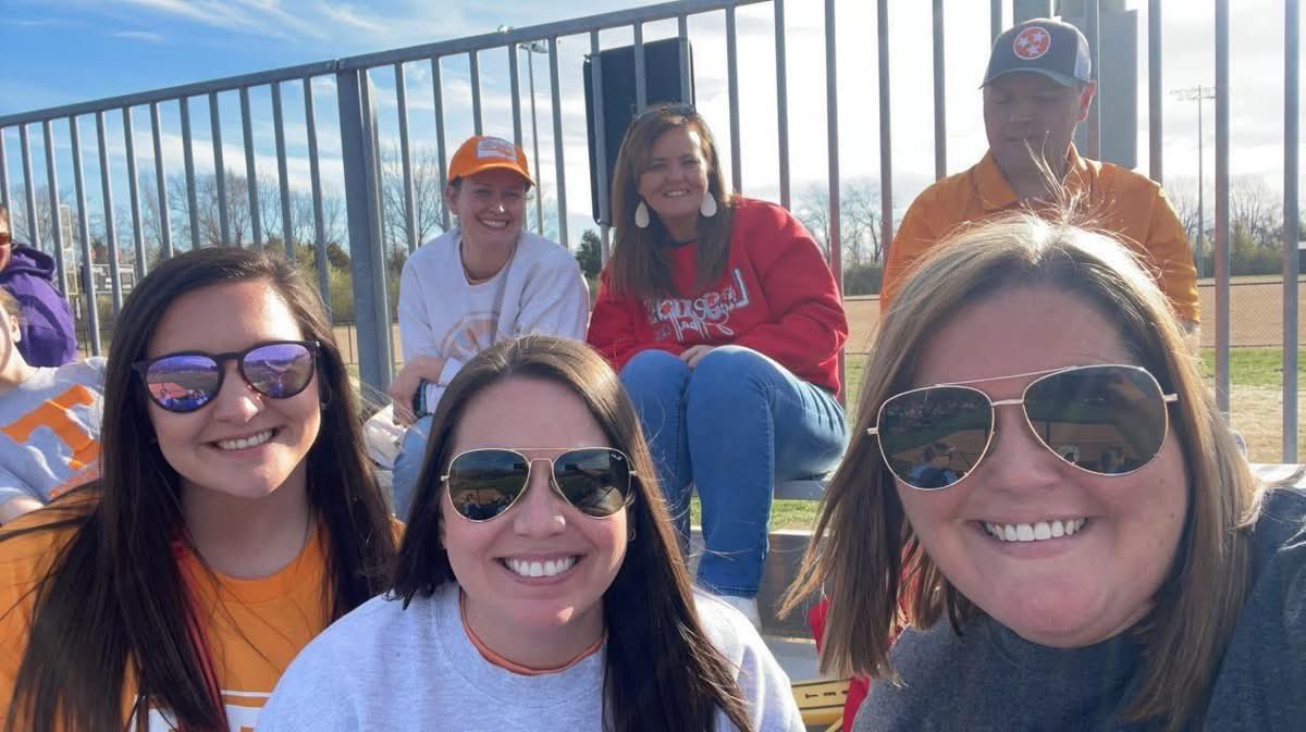 Legends14Lex's tweet photo. Legends14 travelled to Columbia to watch the Lady Vols yesterday! A great day to be a vol and a Legend! #softball #vols @Vol_Softball https://t.co/E329FBQDg7