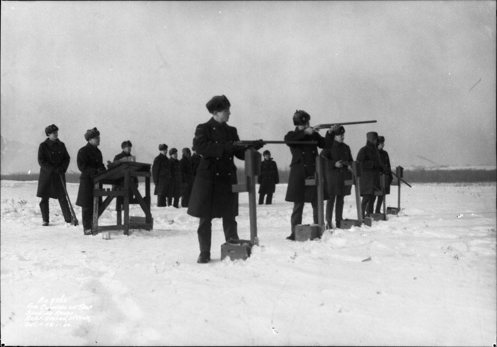 RCAF Air Gunners take a moment for some recreational trap shooting. 

RCAF photo from 18 January 1940.