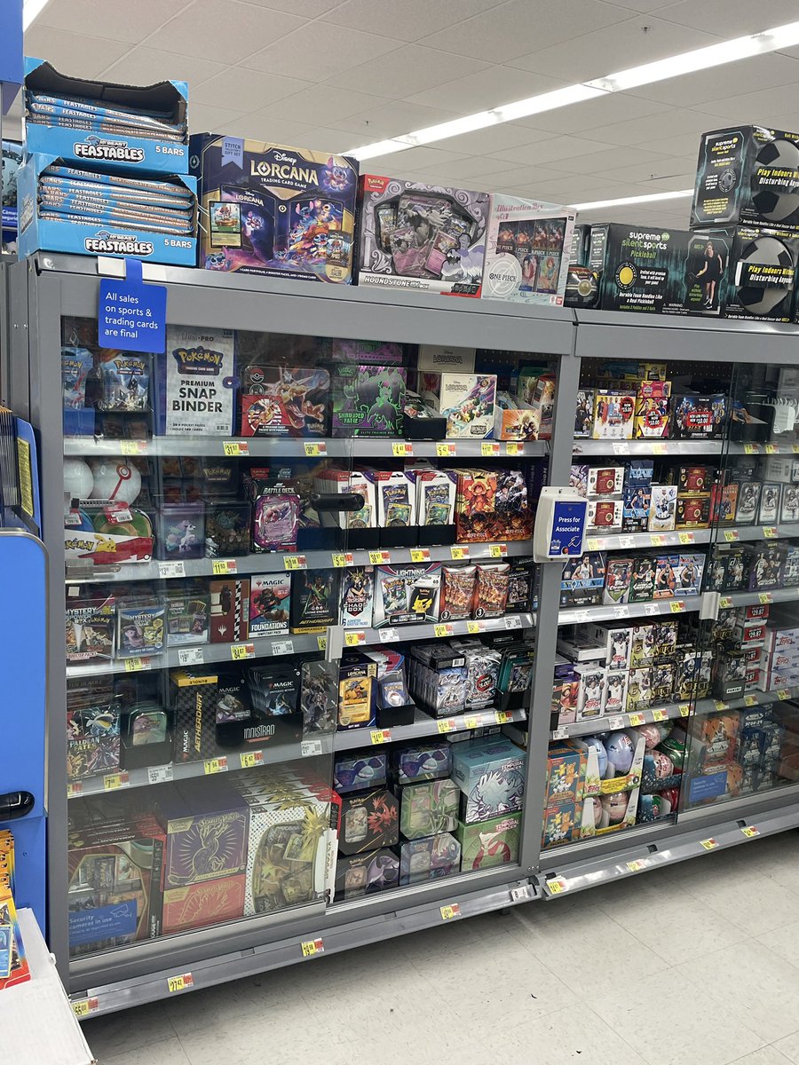 TheSharterToy's tweet image. Walmart restock today. @CardPurchaser