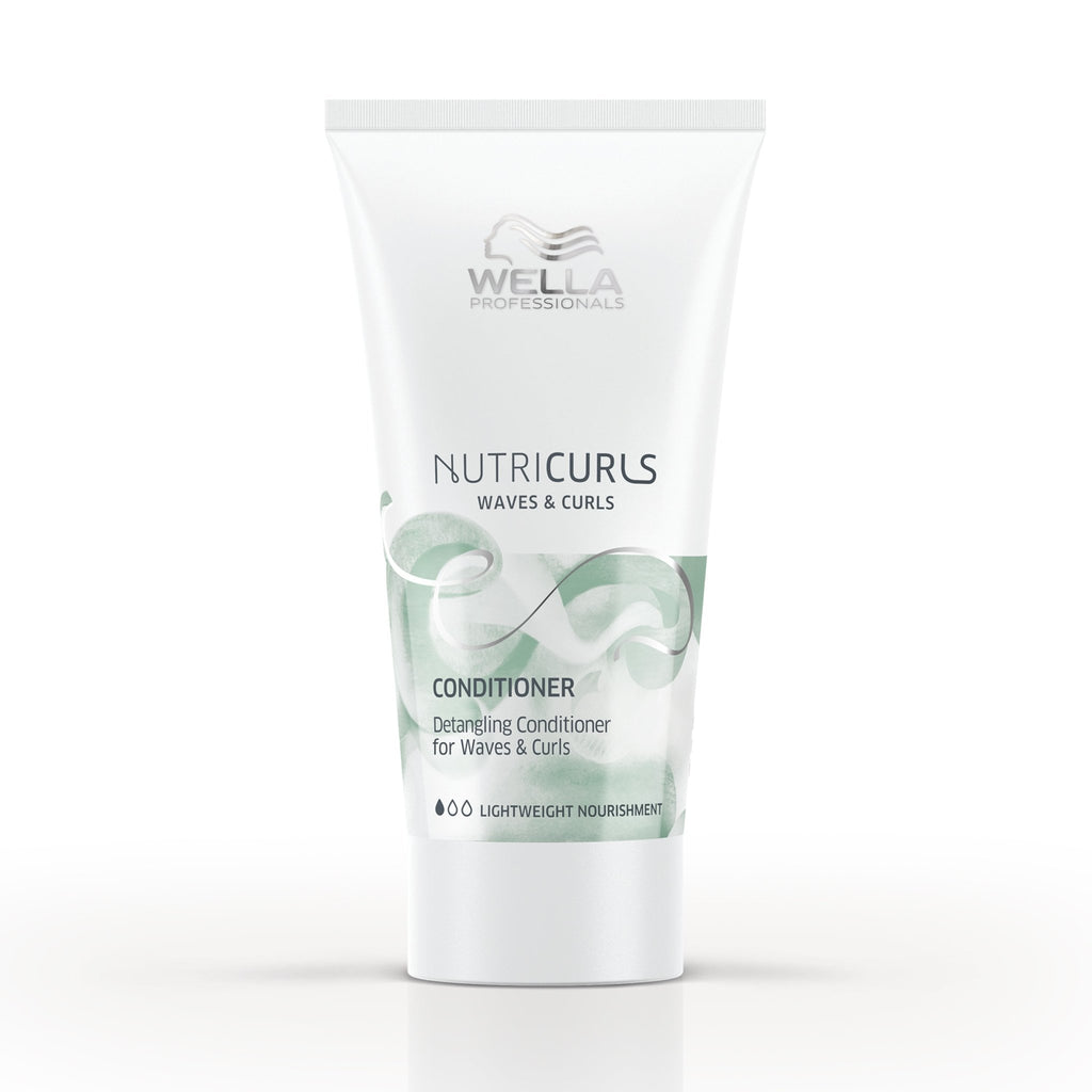 ShSalons's tweet image. Unlock the magic of your curls &amp;amp; waves with WELLA&apos;s Detangling Conditioner! 🌊✨ Lightweight, nourishing, and easy to use for defined, frizz-free hair. Get it now for just $6.30 and embrace your natural beauty. Shop here: shsalons.com/products/detan… #CurlsUnleashed #WELLA