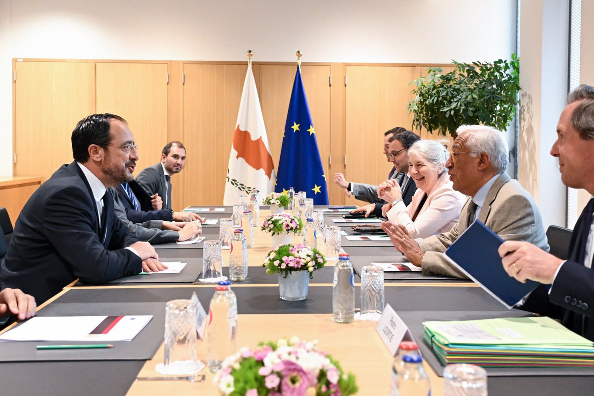 eucopresident's tweet photo. Today I met with President @Christodulides ahead of tomorrow’s European Council. He informed me about the outcome of the talks on the Cyprus settlement held in Geneva earlier this week.

I welcomed this important progress and expressed my full support to the @UN Secretary General efforts in bringing it forward.