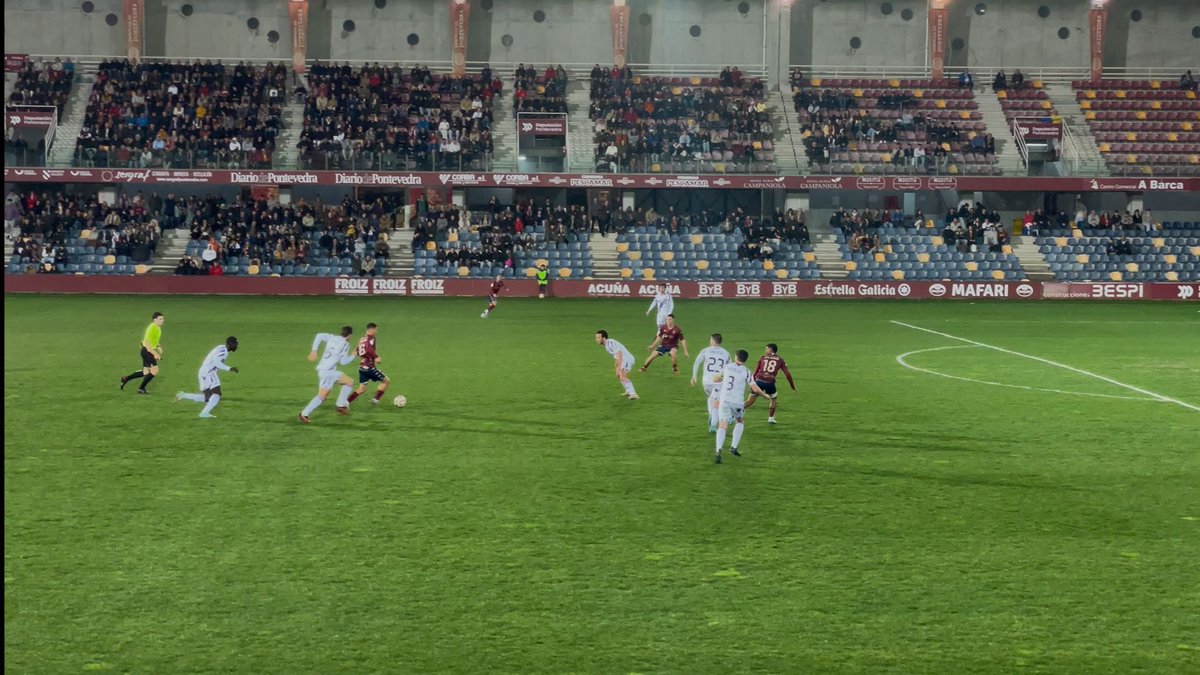 ⏱️ 34’ I1-0I

La posición de Dalison en el gol del Pontevedra (es una fotografía, no una captura de vídeo)

#PontevedraNumancia I #SegundaRFEF