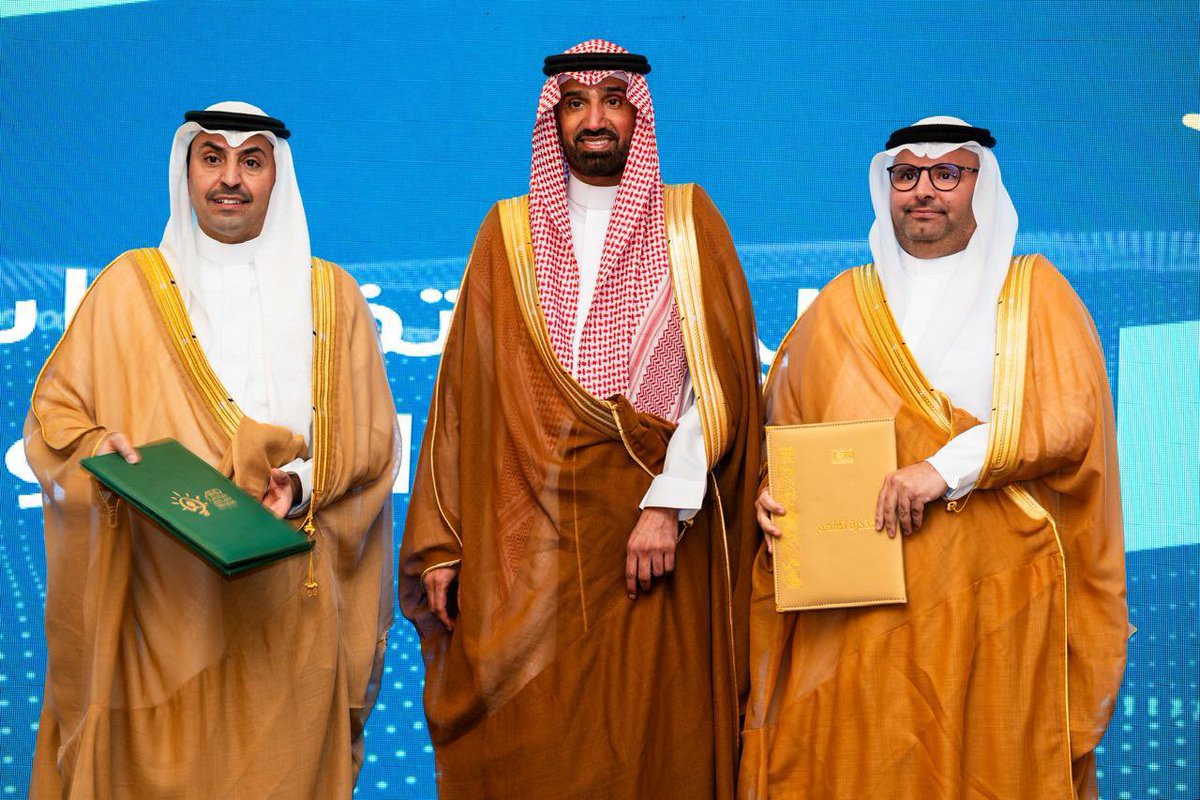halhaidary's tweet photo. برعاية معالي وزير الموارد البشرية والتنمية الاجتماعية رئيس مجلس إدارة الهيئة، سعدت اليوم بتوقيع مذكرة تعاون مع جامعة أم القرى تهدف إلى تمكين الطلاب ذوي الإعاقة في البيئة الجامعية، ومذكرة تعاون مع شركة كدانة للتنمية والتطوير، للعمل على تعزيز رحلة الحاج والمعتمر ذوي الإعاقة في المشاعر المقدسة، نحو مجتمع شامل وممكن ومتكافئ الفرص.