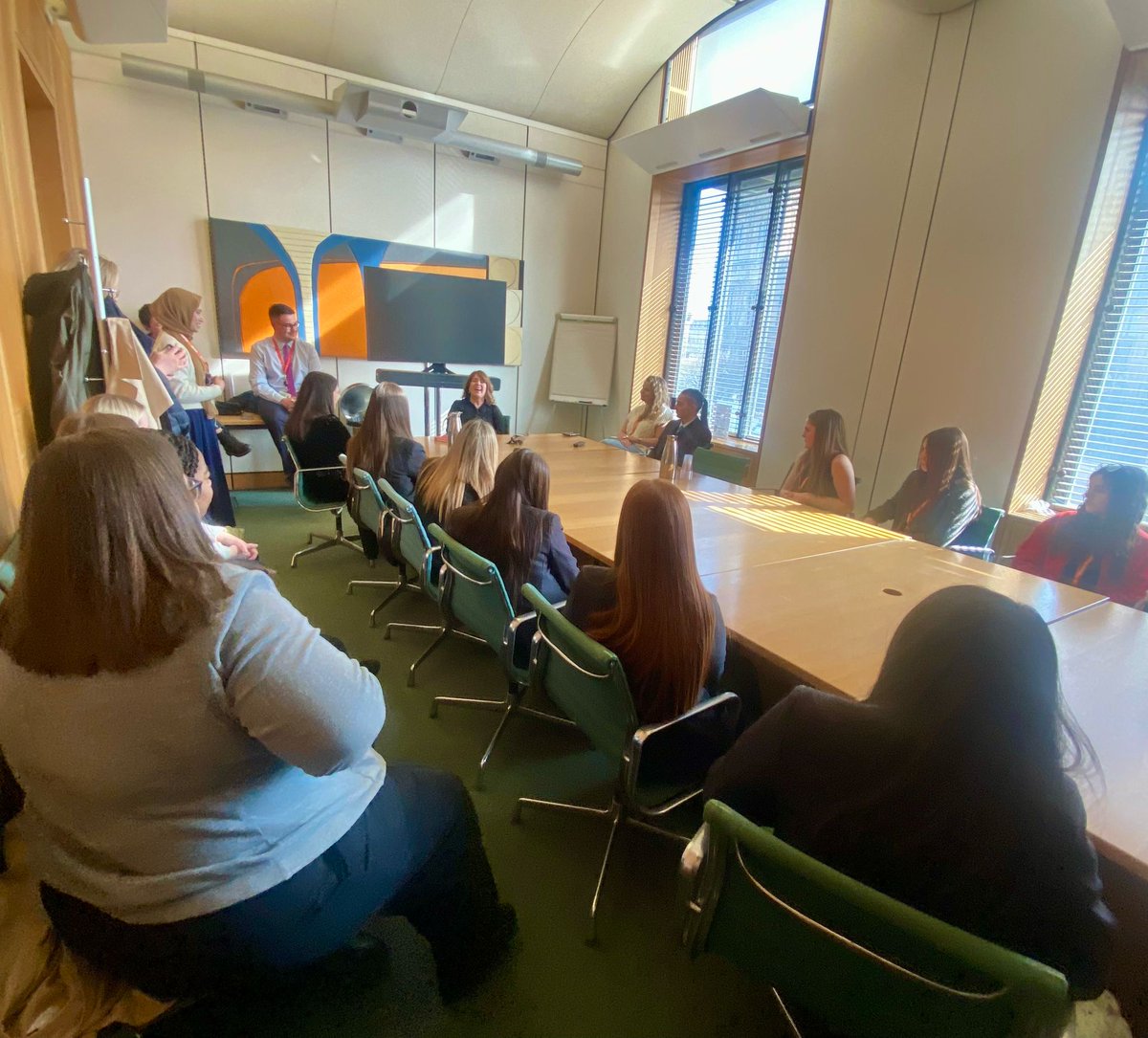 Mary Kelly Foy MP (@marykfoy) on Twitter photo I was delighted to chat to girls from the North East and Liverpool today, through <a href="/TheGirlsNet/">The Girls' Network</a> charity event.
The charity was established 12 years ago by two teachers with the mission to connect girls and young women to mentors while they are still in school. They work across I was delighted to chat to girls from the North East and Liverpool today, through <a href="/TheGirlsNet/">The Girls' Network</a> charity event.
The charity was established 12 years ago by two teachers with the mission to connect girls and young women to mentors while they are still in school. They work across