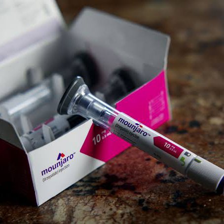 choquei's tweet photo. 🚨ATENÇÃO: Mounjaro, remédio para diabete, chegará no Brasil dia 7 de junho. https://t.co/dZ30hwVDpl