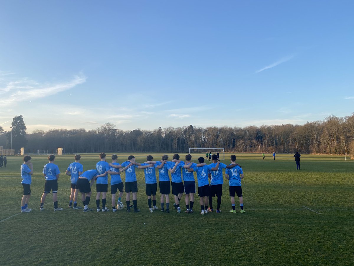 Tonight our Y11 footballers had an epic semi final game against Langley. Some brilliant football from both teams in a very competitive fixture that finished 2-2 eat. We managed to sneak through on penalties!!