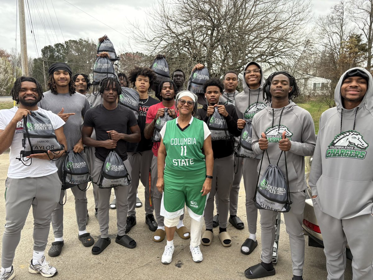 CStateMBasketball tweet media