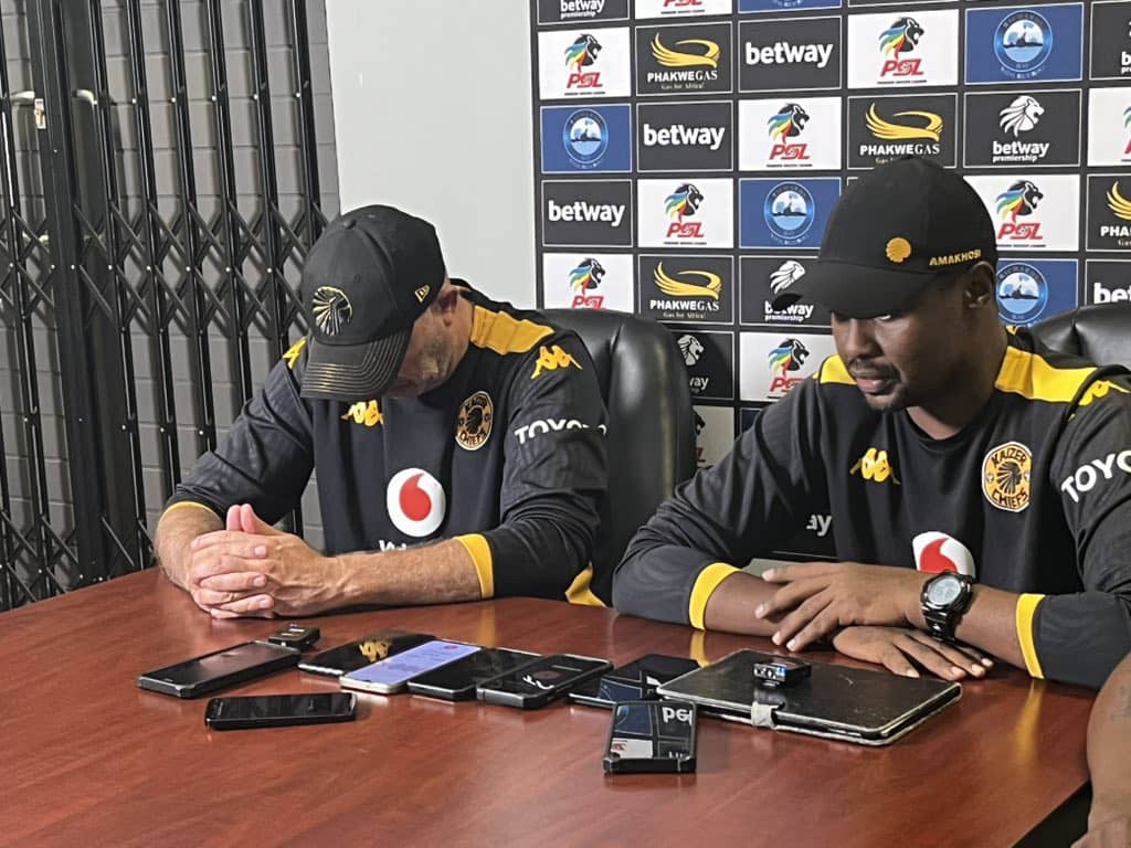 Molepololean™ tweet media