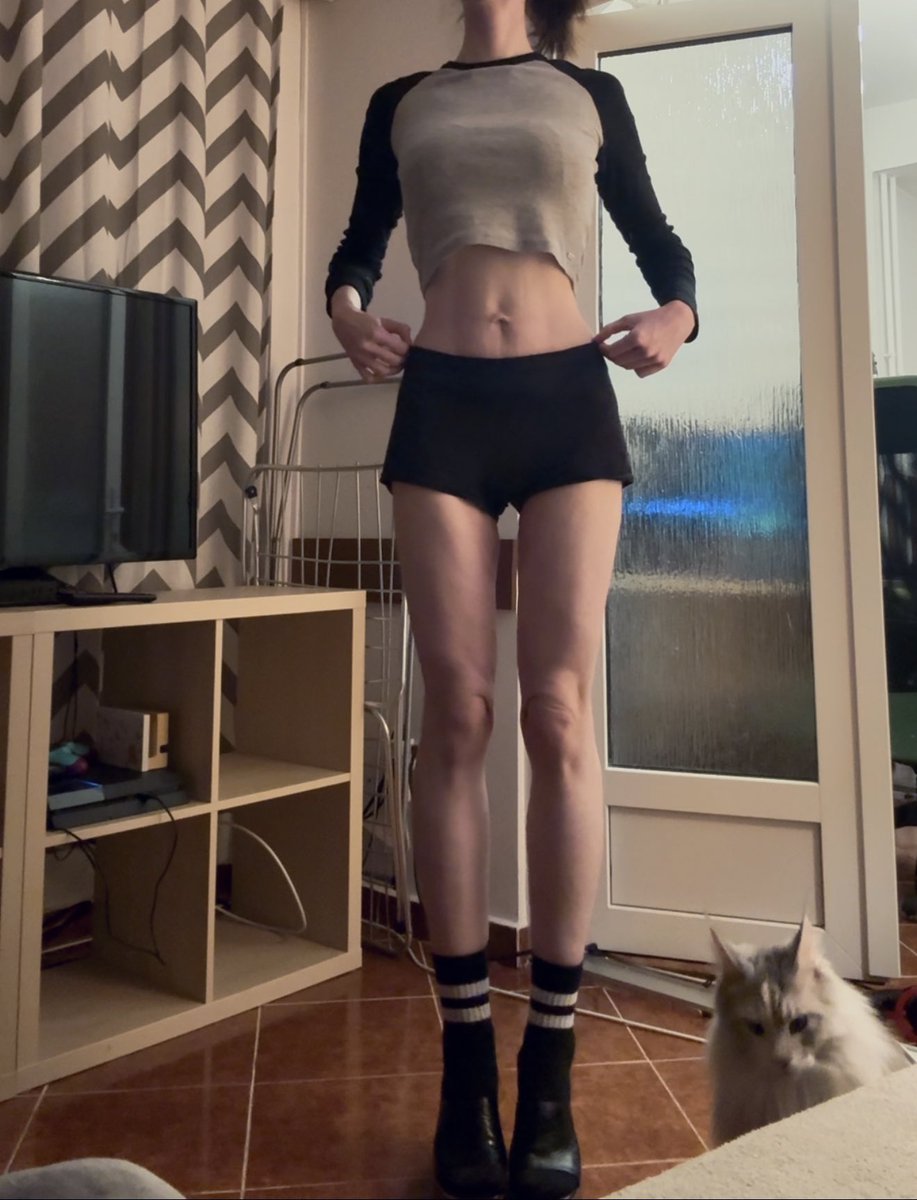wisterins's tweet photo. 72 kg vs 53 kg 💖 https://t.co/5yo2JxpQuD