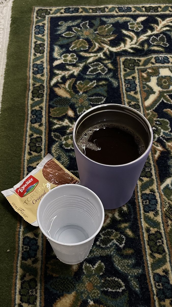 __Saf2's tweet photo. - هذي ألذ قهوة ممكن تذوقها بعد ما تصلي مع الدوسري والمعيقلي ، اللهم لك الحمد حتى ترضى
🩶🩶🩶🩶! https://t.co/2uGsuZgeFg