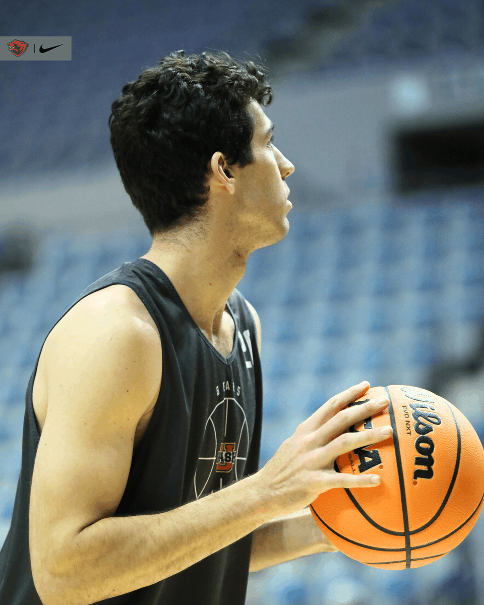 WASHUBears's tweet image. 𝐅𝐈𝐍𝐀𝐋 𝐅𝐎𝐔𝐑 𝐁𝐄𝐀𝐑𝐒.

@NCAADIII @NewsUAA @WashUBasketball 

#BattleOn | #OneFist