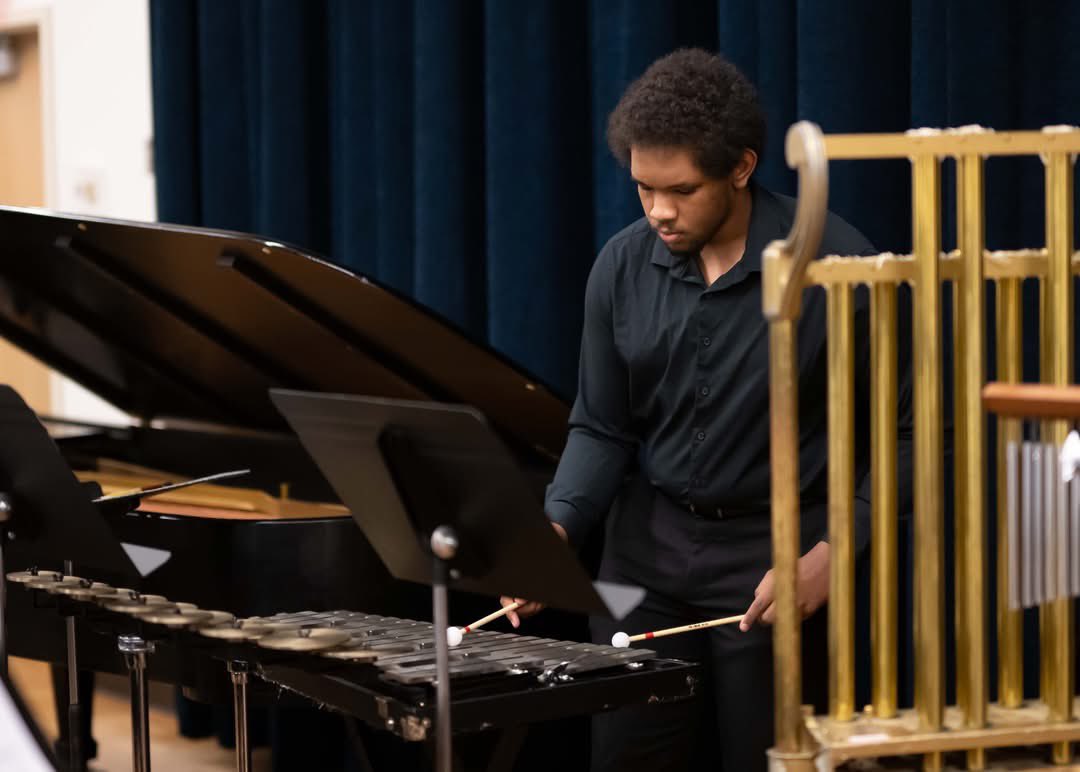 wittenberg's tweet photo. #LifeAtWitt: Senior Avery Livingston ’25 has taken full advantage of everything Wittenberg has to offer while also giving back. Read about his journey at https://t.co/WV8Q4LI06z
#WittandYou #WittProud https://t.co/gDsUdvAtNN