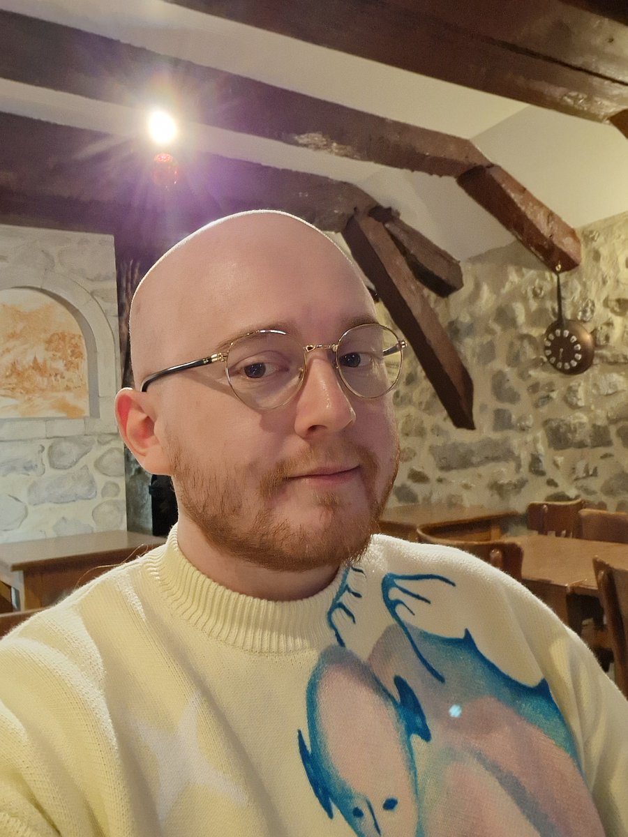 kclaurent's tweet image. (omg frr de pull)
fan                                                                player