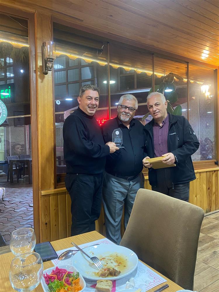 🎗️ Nadir Özen’e Teşekkürlerimizle
📍 1962 Bafra doğumlu Nadir Özen,  1988’de Bafra Kuşluğan Sağlık Ocağında sağlık memuru olarak göreve başlamış, Bafra 1 No’lu ve 2 No’lu Sağlık Ocağı, Bafra Toplum Sağlığı Merkezi ve Bafra İlçe Sağlık Müdürlüğünde görev yapmıştır.