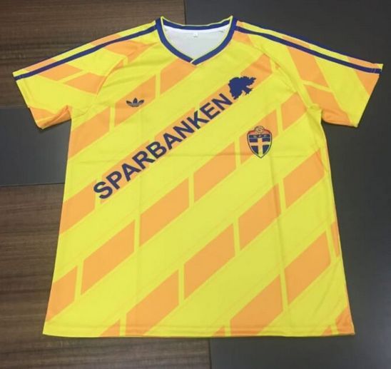 Nordisk Retro Football Shirts tweet media