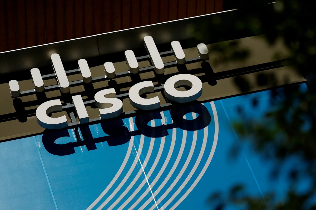 Me reuní con <a href="/CiscoLatam/">Cisco Latinoamérica</a> Perú, un socio tecnológico estadounidense de confianza que lleva más de 20 años impulsando la innovación en el 🇵🇪. Desde redes y seguridad hasta IoT, sus soluciones avanzadas fortalecen el desarrollo digital y crecimiento empresarial de nuestros países.