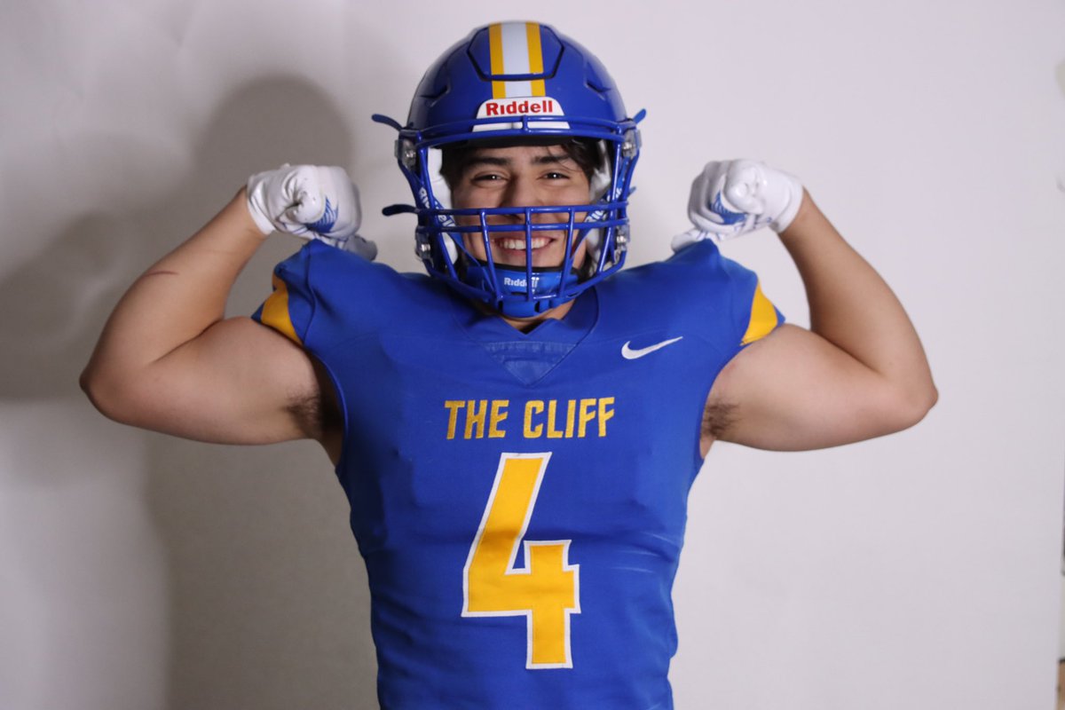 110% committed!! Revelation 4:11. 
@CCartwright_FB <a href="/STCSathletics/">San Tan Charter Athletics</a> <a href="/Coach_Prieto/">Aydan Prieto</a> <a href="/CoachLaDage/">Shane LaDage</a> <a href="/CoachKoziol/">Nathan Koziol</a> <a href="/BriarCliffFB/">Briar Cliff Football</a>