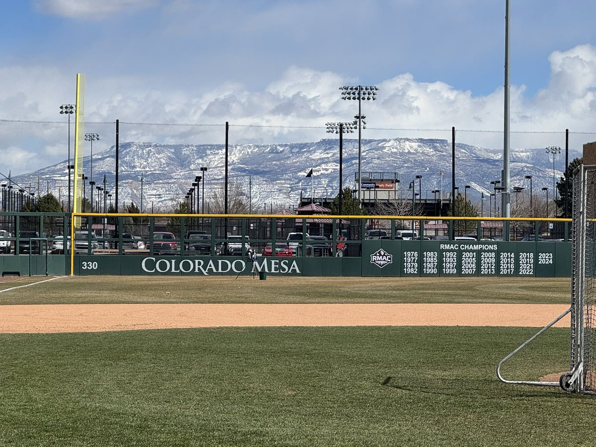 Chris Hanks tweet media