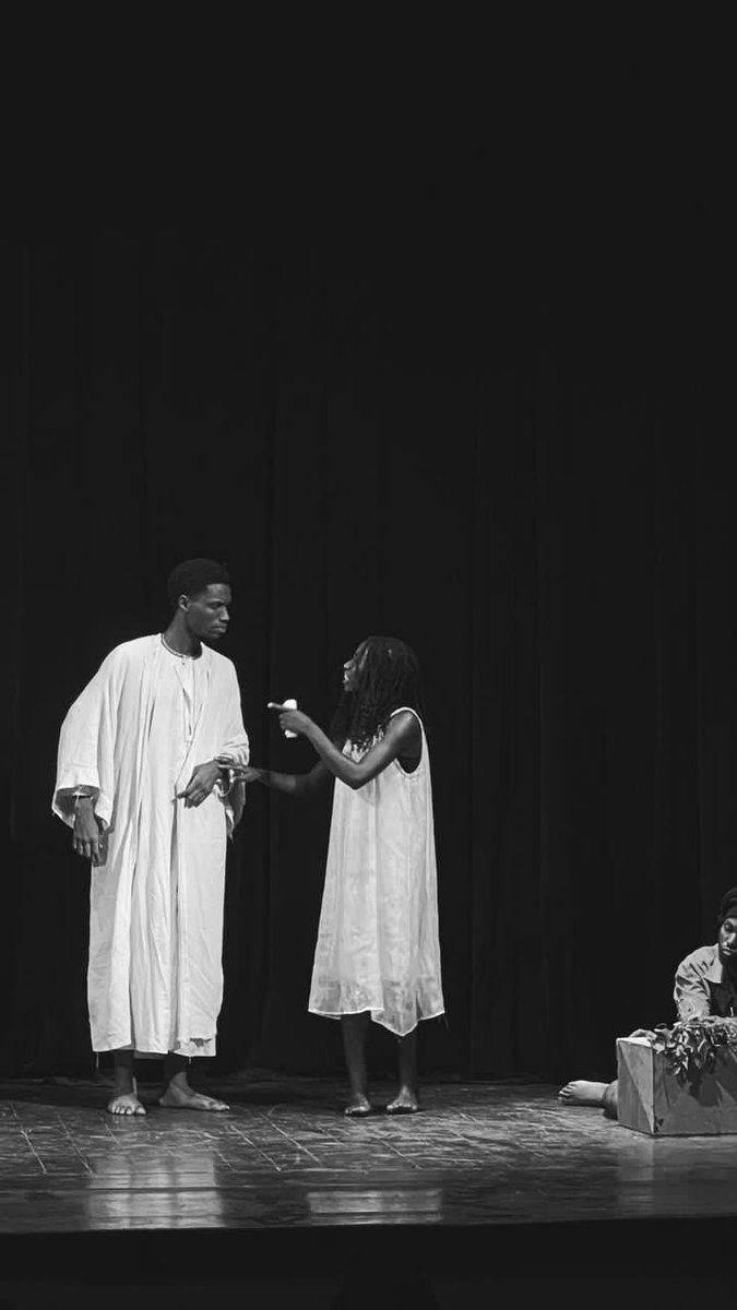 TinglyToes1's tweet photo. #Behind every curtain call & standing ovation, lies dedication, laughter & tears of a young creative. #TheatreLife #BehindTheScenes #TinglyToesProductions #STMP25 https://t.co/MPGBC1LXED