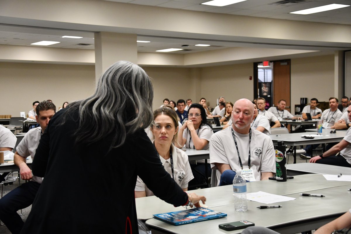 120 volunteers from #NationalCoffeeAssociation made a huge impact today, assembling 1,300 educational kits for families! Together, we’re fostering stronger connections and supporting early childhood development. #AVANCEHouston #WeekoftheYoungChild #VolunteerPower