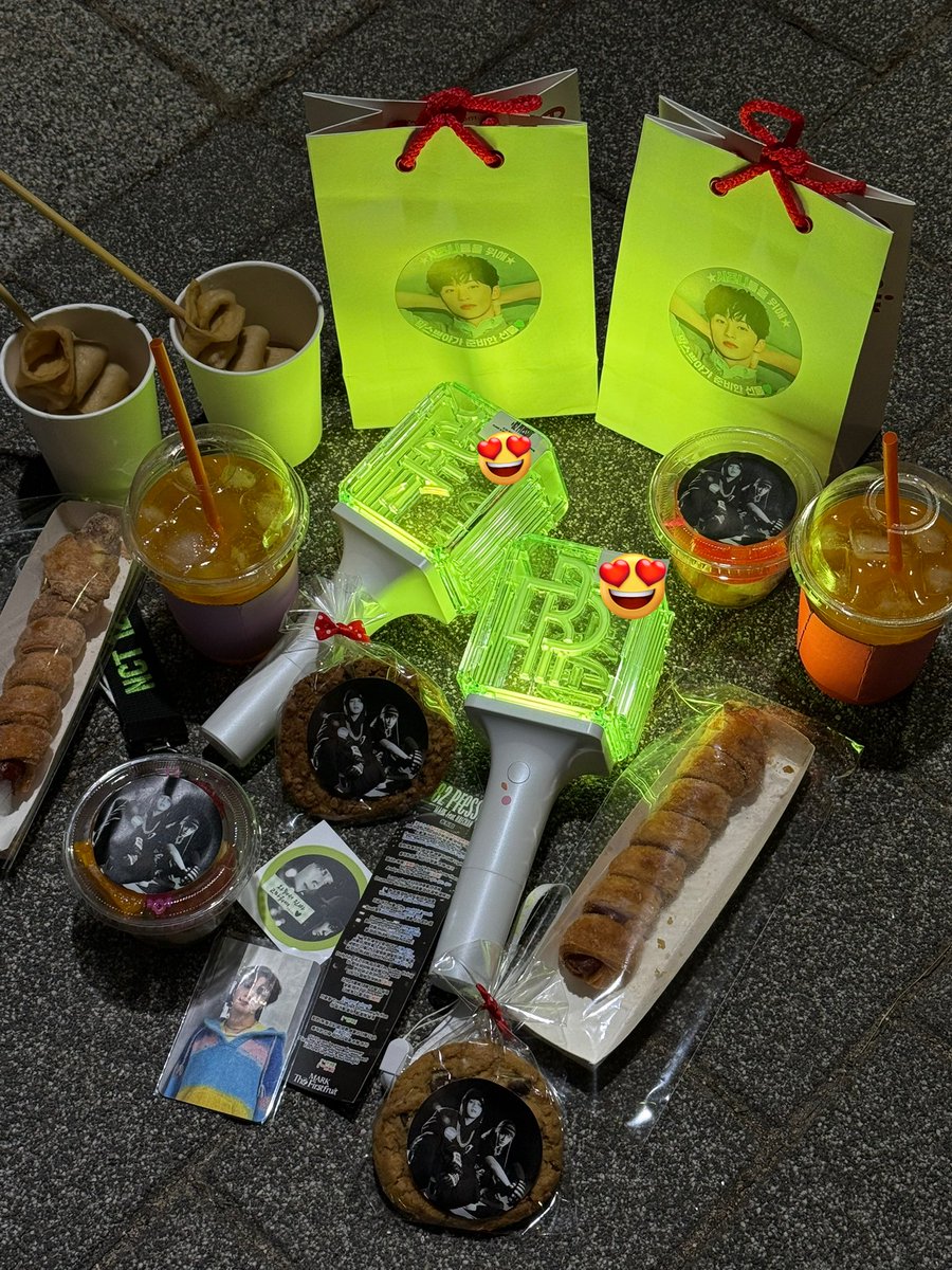 너무행복햇어……
……………… ㅠ..ㅠ